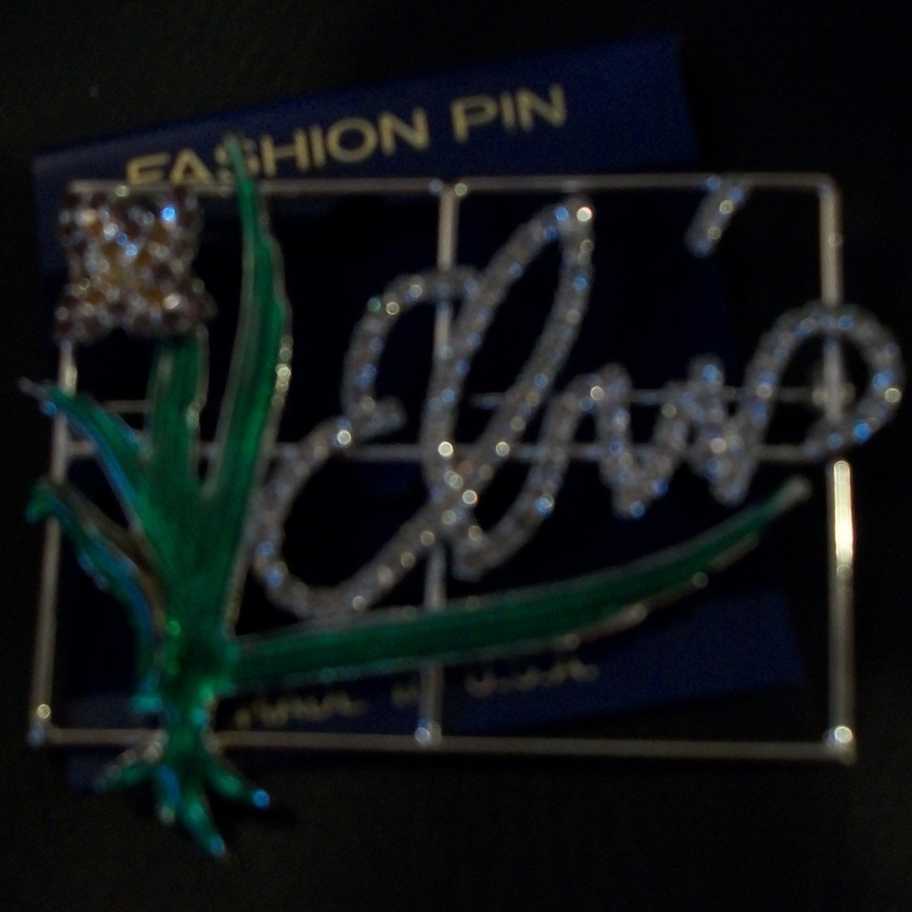 NEW Elvis Presley Pin Brooch Crystals Flower EPE